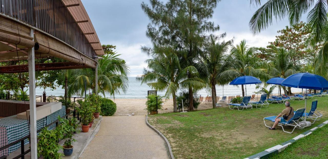 J Beach Suites At Rainbow Paradise Tanjung Bungah  Εξωτερικό φωτογραφία